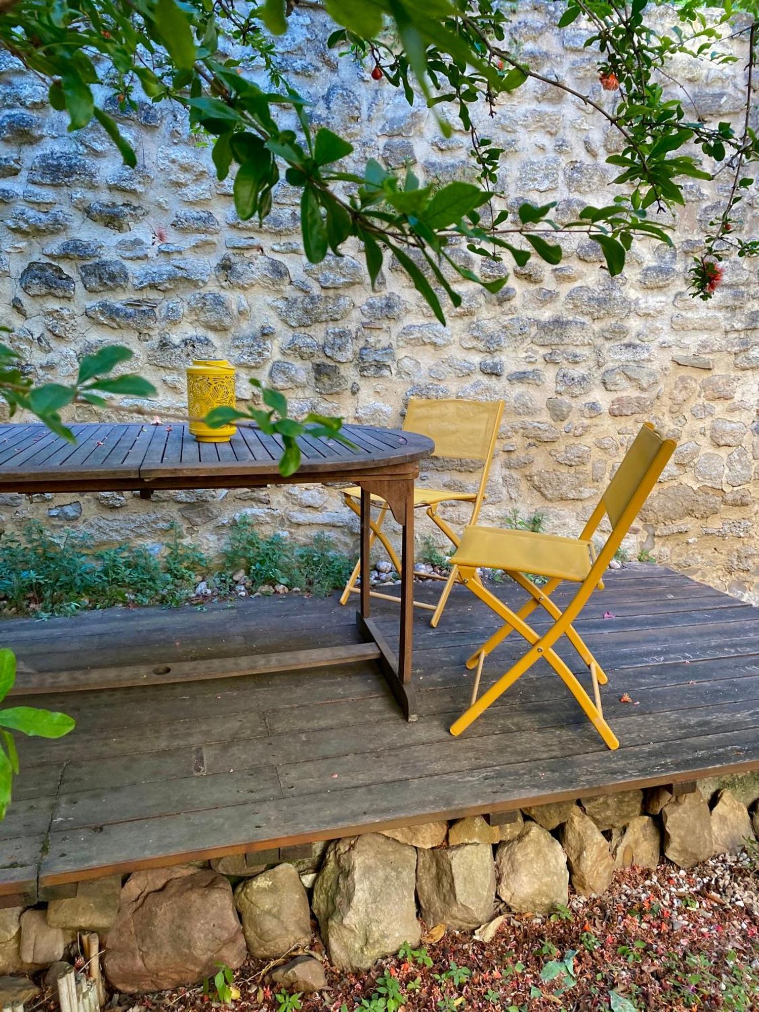 Petit Loft Sur Jardin En Centre-Ville Uzès Dış mekan fotoğraf